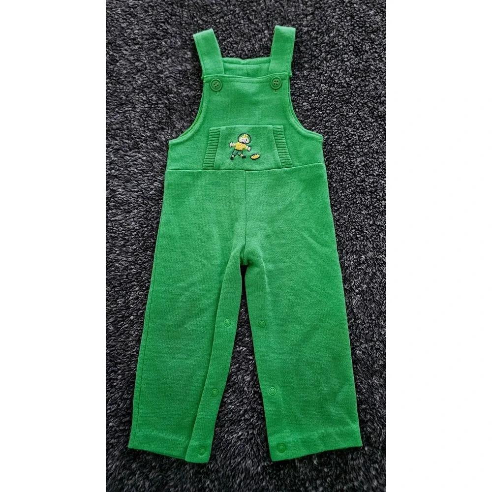 Vintage charming piece